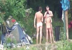 Seis porn amado modelos de biquíni que se aproximam do amante são comuns e chupam seu pau