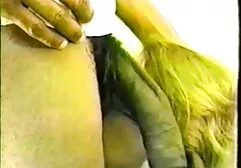 Chame um amadoras e gostosas amigo para foder um homem adulto em uma galinha