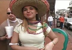 Bbw shuffle grande burro em cima de uma vídeos pornos amadores cozy cama