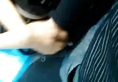 Preto homens com óculos dá uma menina em uma cheek e porra melhor video amador dela