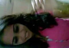 Velho cara casada traindo amador cheio dá menina boca e fode quente bebê em molhado vagina pequeno