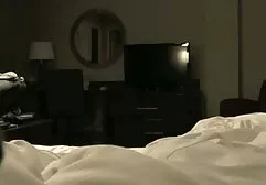 Banhar mãe não prestar atenção a como seu filho chegou ao sexo video caseiro amador