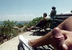 Beleza Abella Perigo amadores sex em meias tomando um pau grande no buraco atrás do