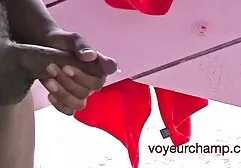 A seção mulata é dividida entre dois homens depravados videos amadores de casais