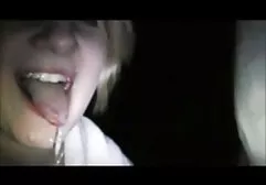 Os alunos que querem escovar os dentes no banheiro, video sexo caseiro brasileiro mas o homem empurrou seu pau profundamente na boca e vagina
