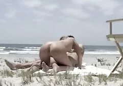 Três amigos de uma só vez para incentivar pornô da net os membros na garganta, anal e envia frango e mudar de lugar.