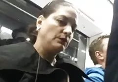Cara veio em tempo extra e acariciando video amador gostosa a cortiça através de meias de nylon na cama