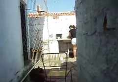 A médico lambeu a enfermeira e fodido poeno amador a paciente
